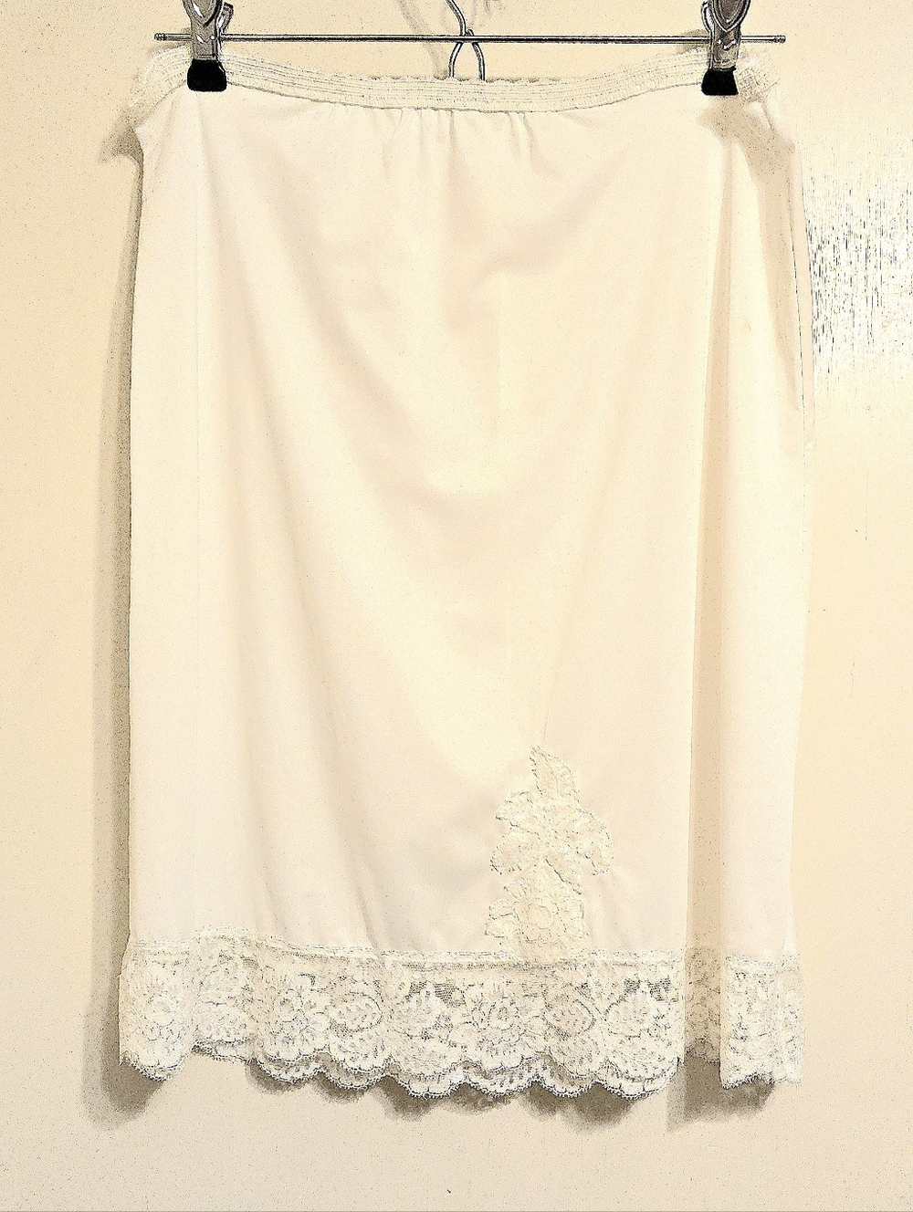 Vintage 70s Cream Half Slip with Lace Trim Large